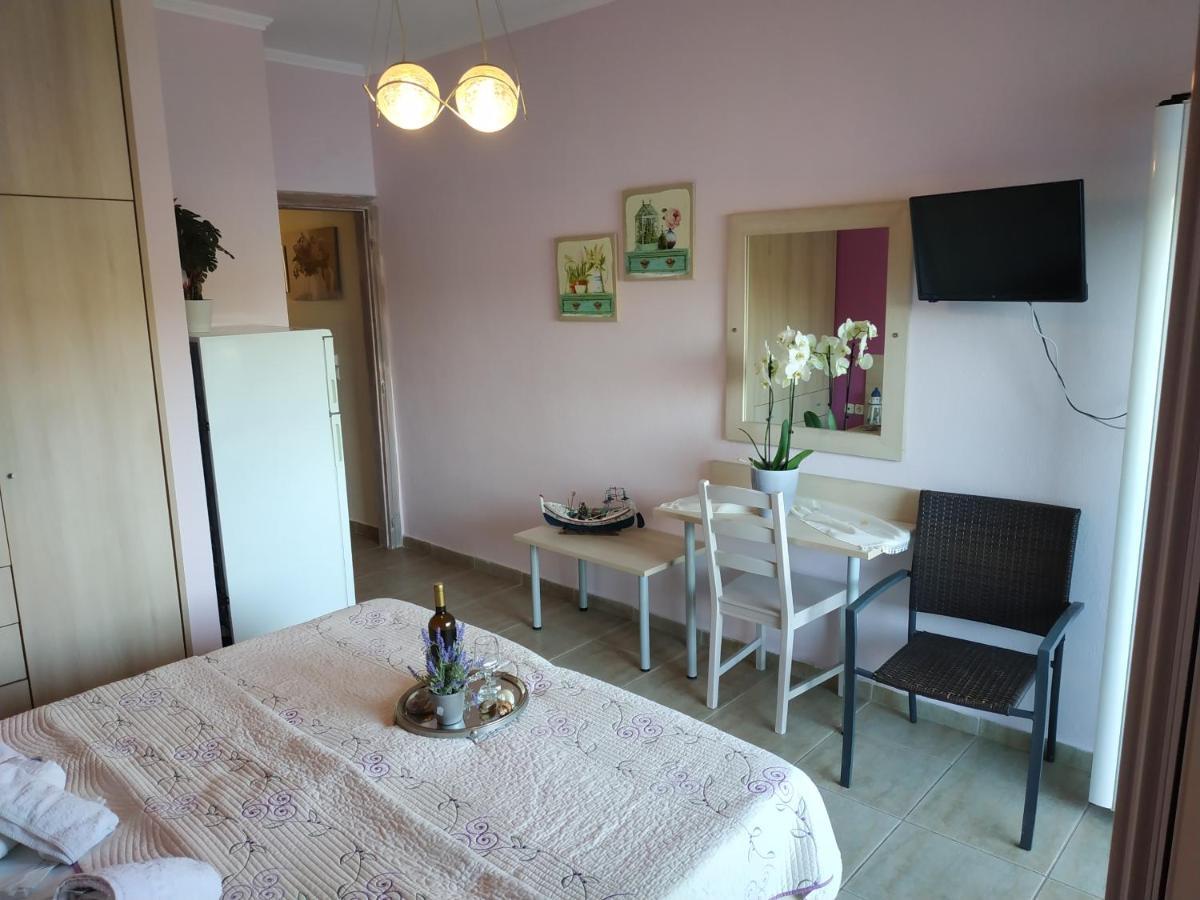 נאוס מרמרס Mpouketo Apartments מראה חיצוני תמונה